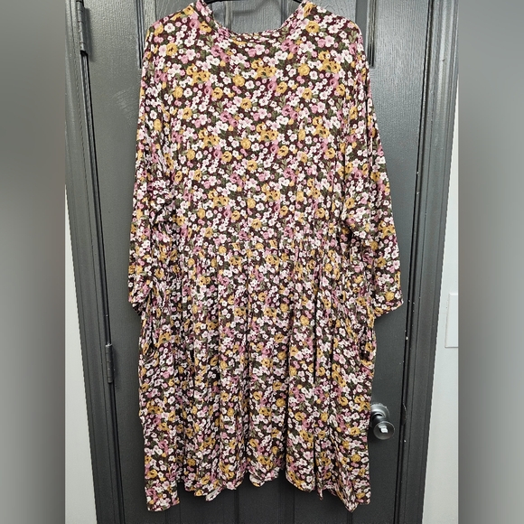 Torrid Mini Stretch Challis Front Keyhole Dress Size 4 - Picture 2 of 6